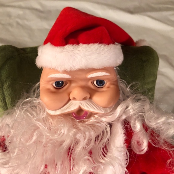Mr Christmas Animated Reclining Santa Claus  Motion Activated Talks Snores Moves - Picture 3 of 10